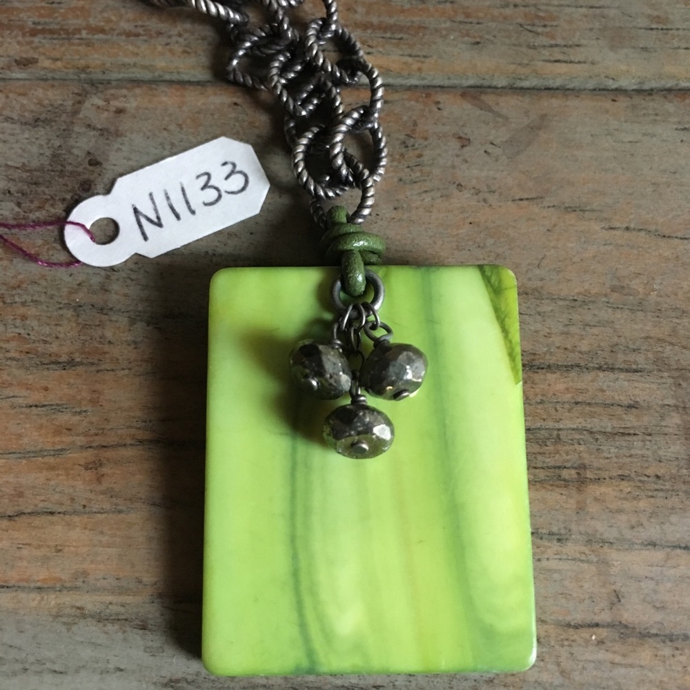 Retired Silpada Green Mother-of-Pearl Necklace